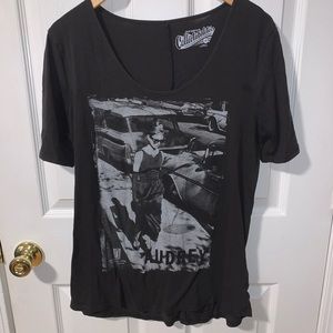 🌸 audrey hepburn grey shirt